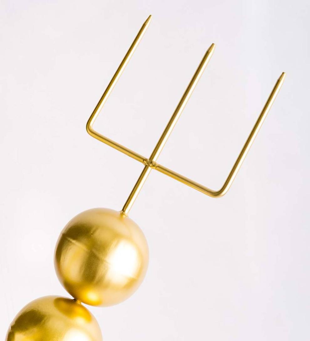 Plow & Hearth Garden Accents Yard & Garden Metal Tower Garden Stakes With Multiple Sized Spheres, Set Of 3 - Bronze