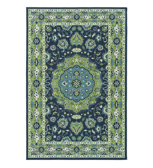 Plow & Hearth Synthetic Rugs Indoor Living Indoor/Outdoor Brunswick Wreath Polypropylene Rug