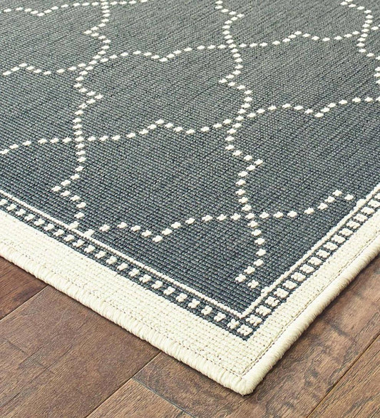 Plow & Hearth Synthetic Rugs Indoor Living Marston Quatrefoil Polypropylene Area Rug