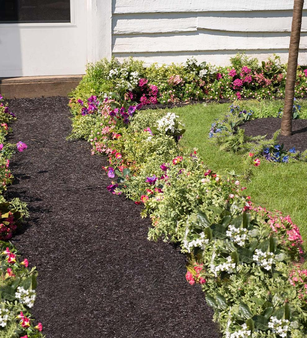 Plow & Hearth Gardenworks® Yard & Garden Permanent Mulch Recycled Rubber Tree Ring, 36" Dia.