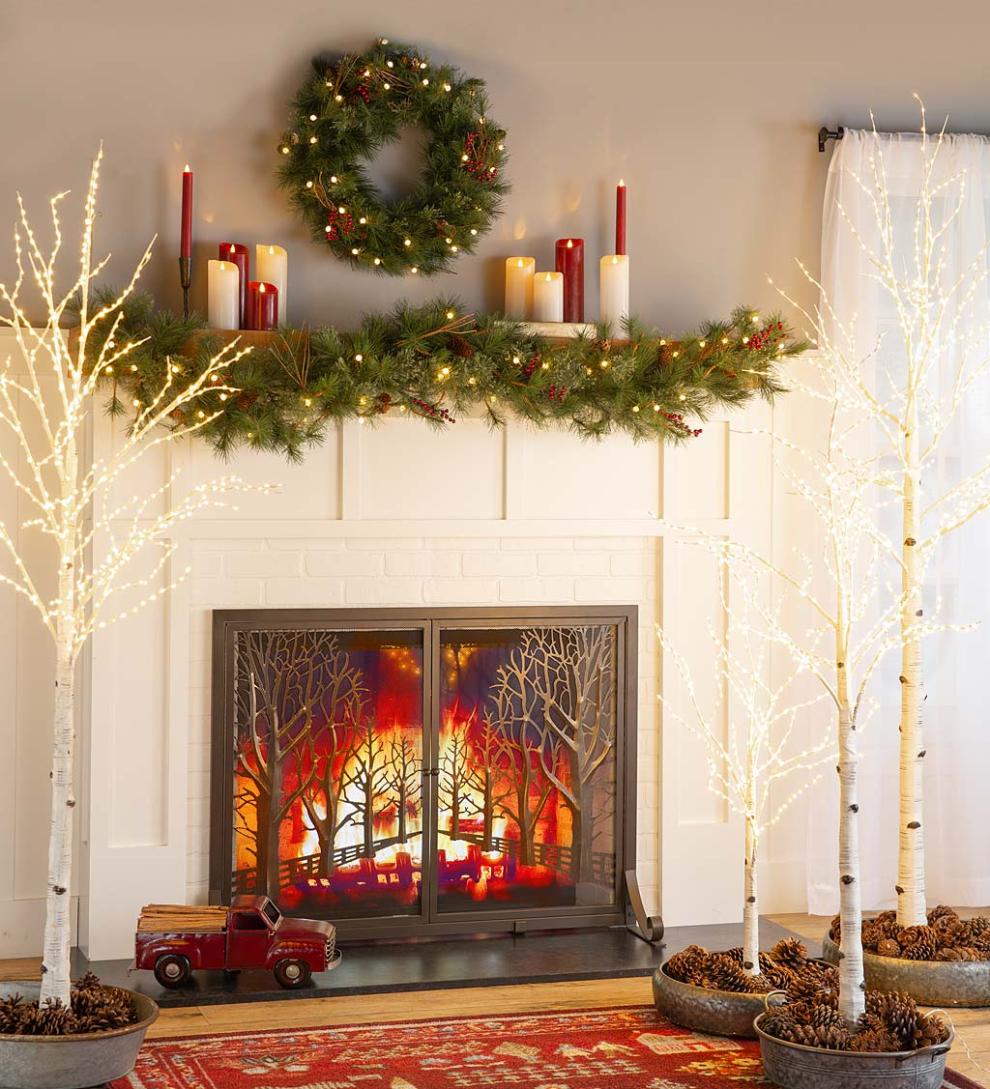 Plow & Hearth Home Accents Indoor Living Indoor/Outdoor Blue Ridge Wreath With Battery-Operated Dual-Function Lights, 30" Dia.