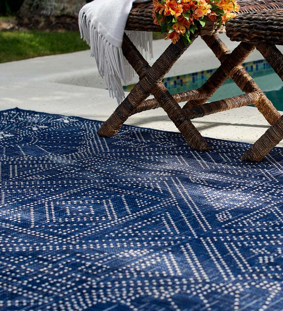 Plow & Hearth Area Rugs Indoor Living Indoor/Outdoor Arabella Patch Polypropylene Rug
