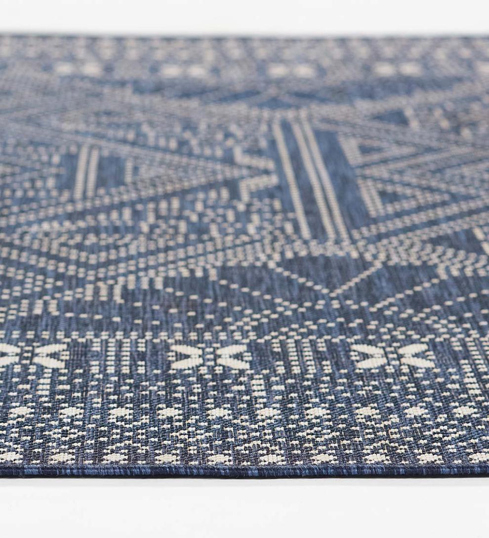 Plow & Hearth Area Rugs Indoor Living Indoor/Outdoor Arabella Patch Polypropylene Rug