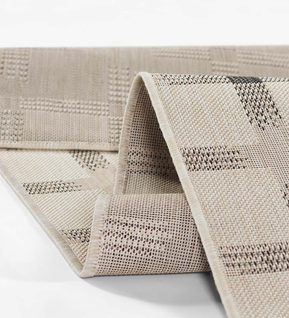 Plow & Hearth Area Rugs Indoor Living Indoor/Outdoor Aurora Polypropylene Rug