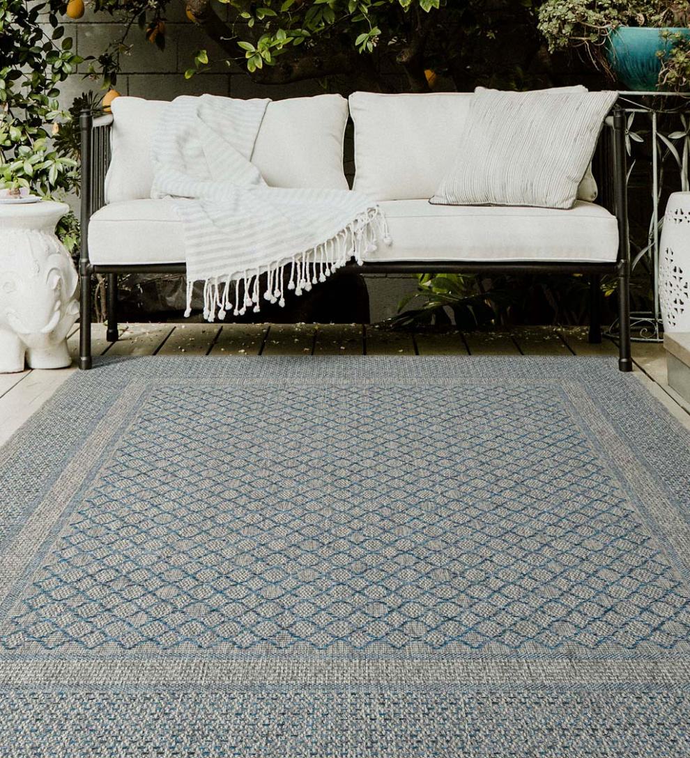 Plow & Hearth Area Rugs Indoor Living Indoor/Outdoor Bluefield Border Polypropylene Rug