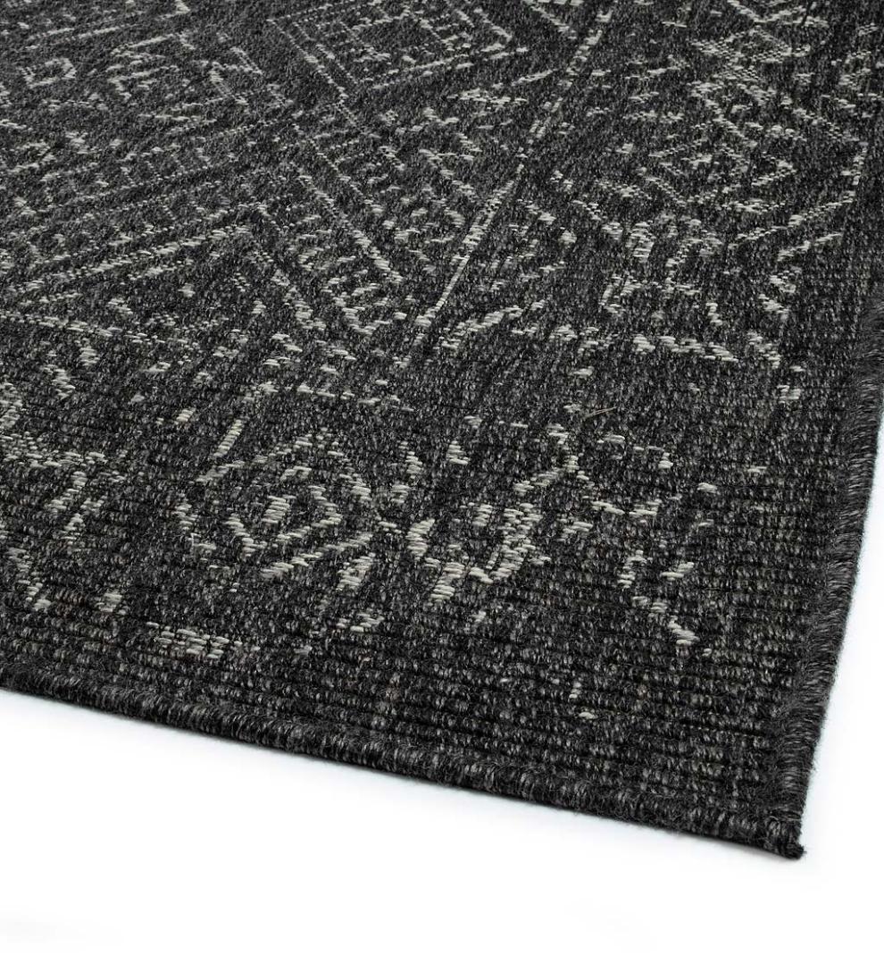 Plow & Hearth Area Rugs Indoor Living Indoor/Outdoor Bluefield Diamond Polypropylene Rug
