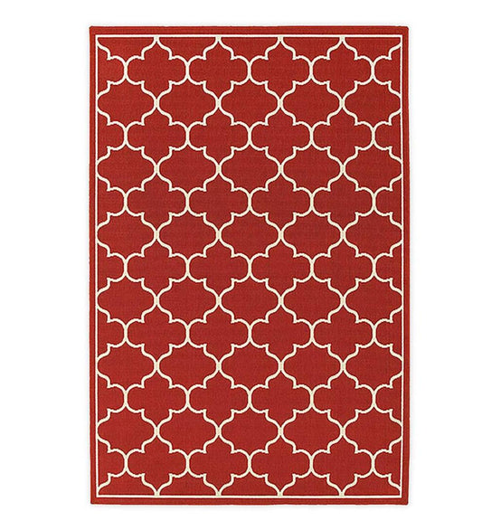 Plow & Hearth Area Rugs Indoor Living Indoor/Outdoor Lexington Quatrefoil Rug