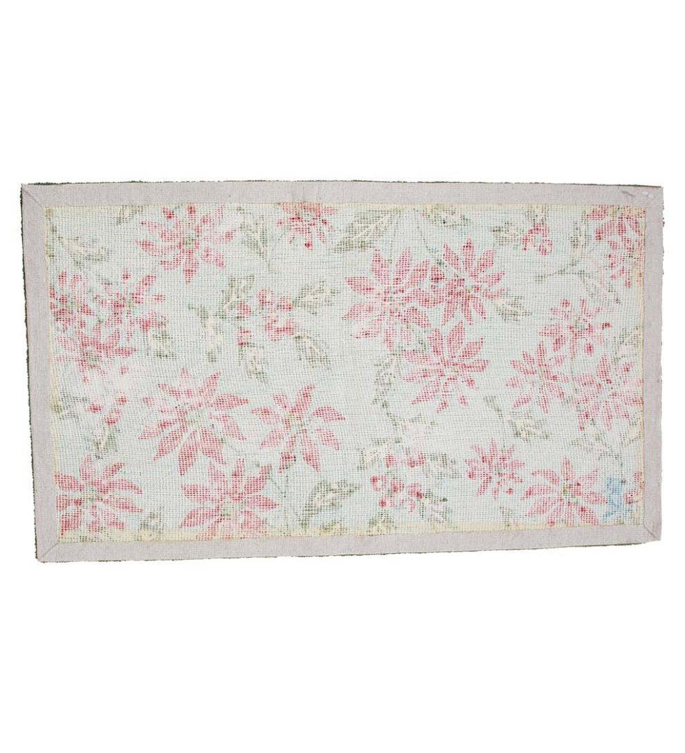 Plow & Hearth Area Rugs Indoor Living Indoor/Outdoor Poinsettia Hooked Polypropylene Accent Rug
