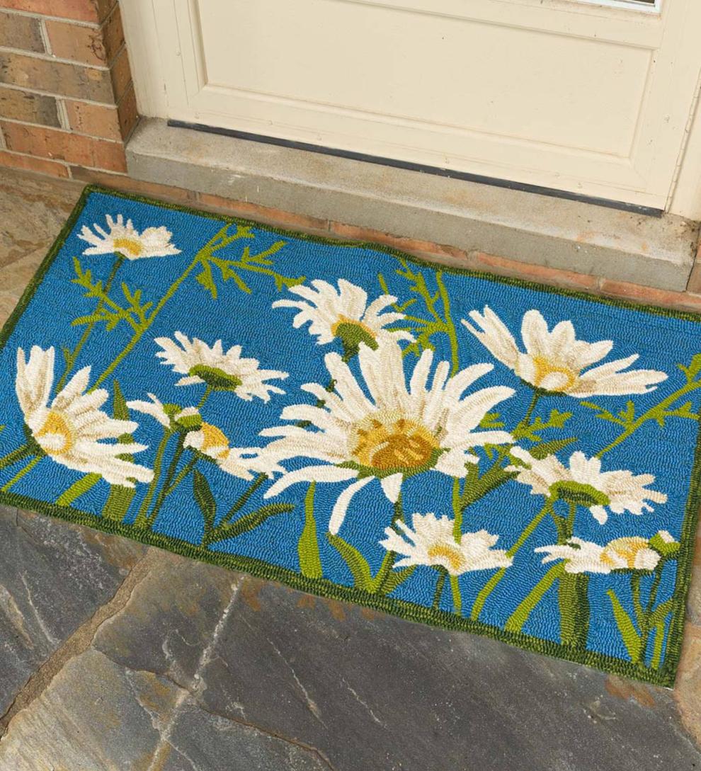Plow & Hearth Bath Accessories Indoor Living Daisies Indoor/Outdoor Accent Rug