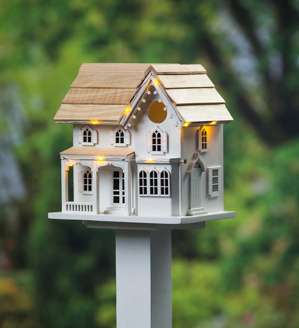 Plow & Hearth Birdhouses Yard & Garden Madison Farmhouse Lighted Birdhouse And Pedestal Pole Set