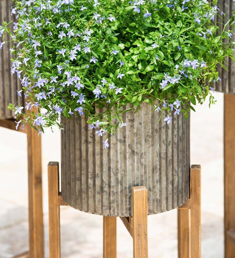 Plow & Hearth Deck & Patio Accents Outdoor Living Corrugated Galvanized Metal Planter With Wooden Stand, Set Of 3