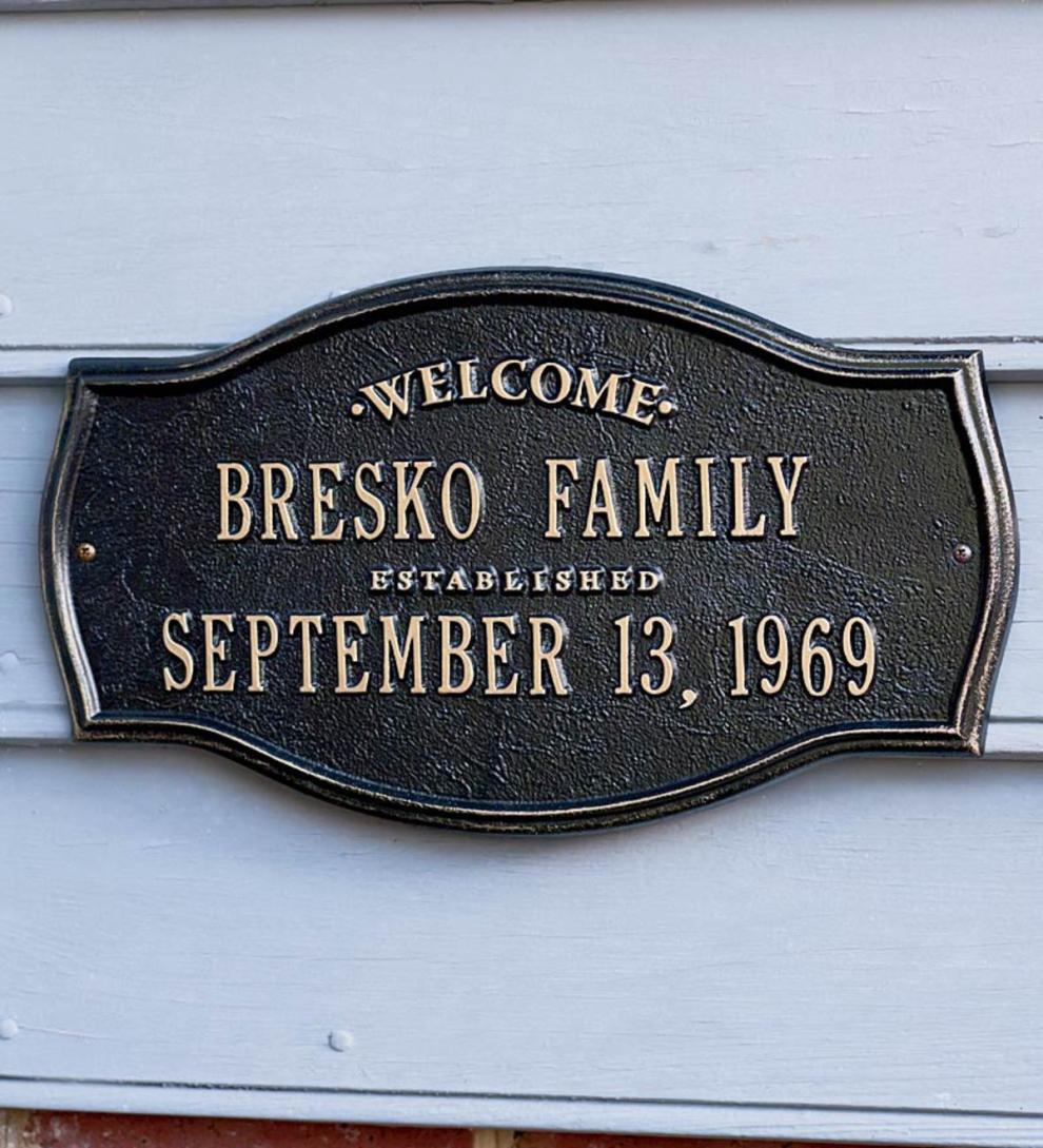 Plow & Hearth Deck & Patio Accents Outdoor Living Heirloom Personalized Welcome Wall Plaque - Black