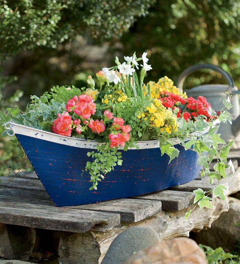 Plow & Hearth Deck & Patio Accents Outdoor Living Large Handmade Painted Metal Boat Planter/Container