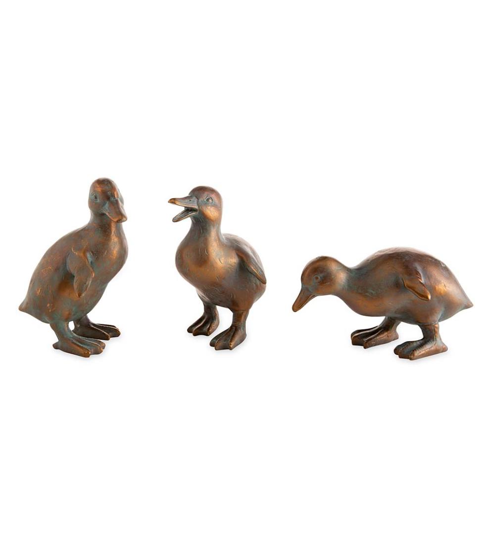 Plow & Hearth Decorative Garden Accents Yard & Garden Duck Family With Mother And Three Babies, Set Of 4