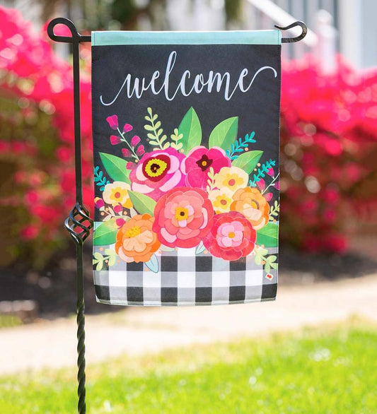 Plow & Hearth Decorative Garden Accents Yard & Garden Floral Bouquet Linen Garden Welcome Flag