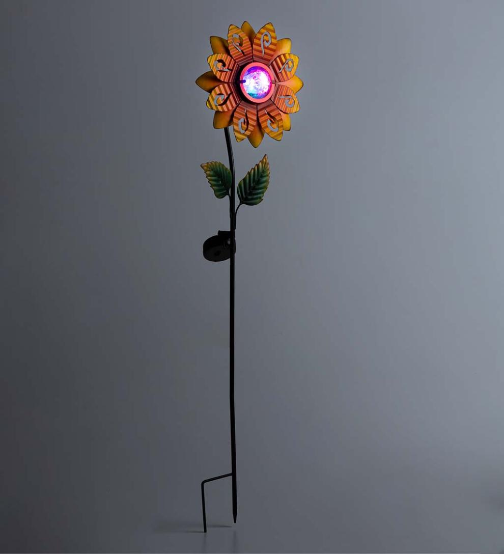 Plow & Hearth Decorative Garden Accents Yard & Garden Sunflower Garden Stake With Faceted Rotating Solar Light