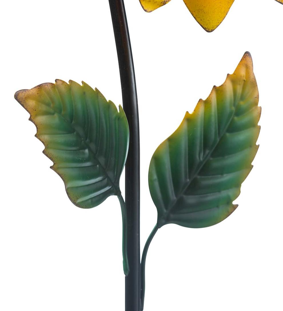 Plow & Hearth Decorative Garden Accents Yard & Garden Sunflower Garden Stake With Faceted Rotating Solar Light