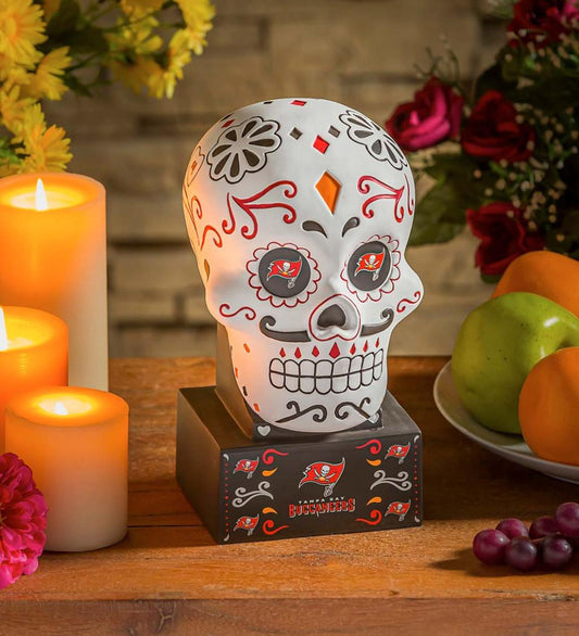 Plow & Hearth Decorative Garden Accents Yard & Garden Tampa Bay Buccaneers Sugar Skull Statue