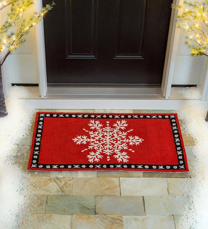 Plow & Hearth Doormats & Boot Trays Outdoor Living Red Snowflake Hooked Accent Rug