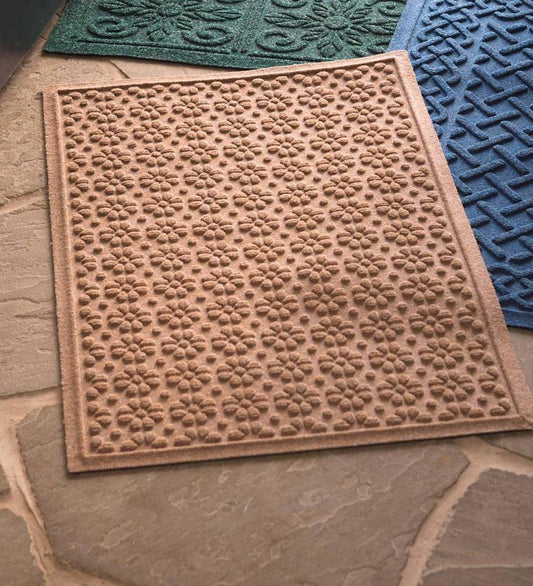 Plow & Hearth Doormats Indoor Living Waterhog Daisy Doormat