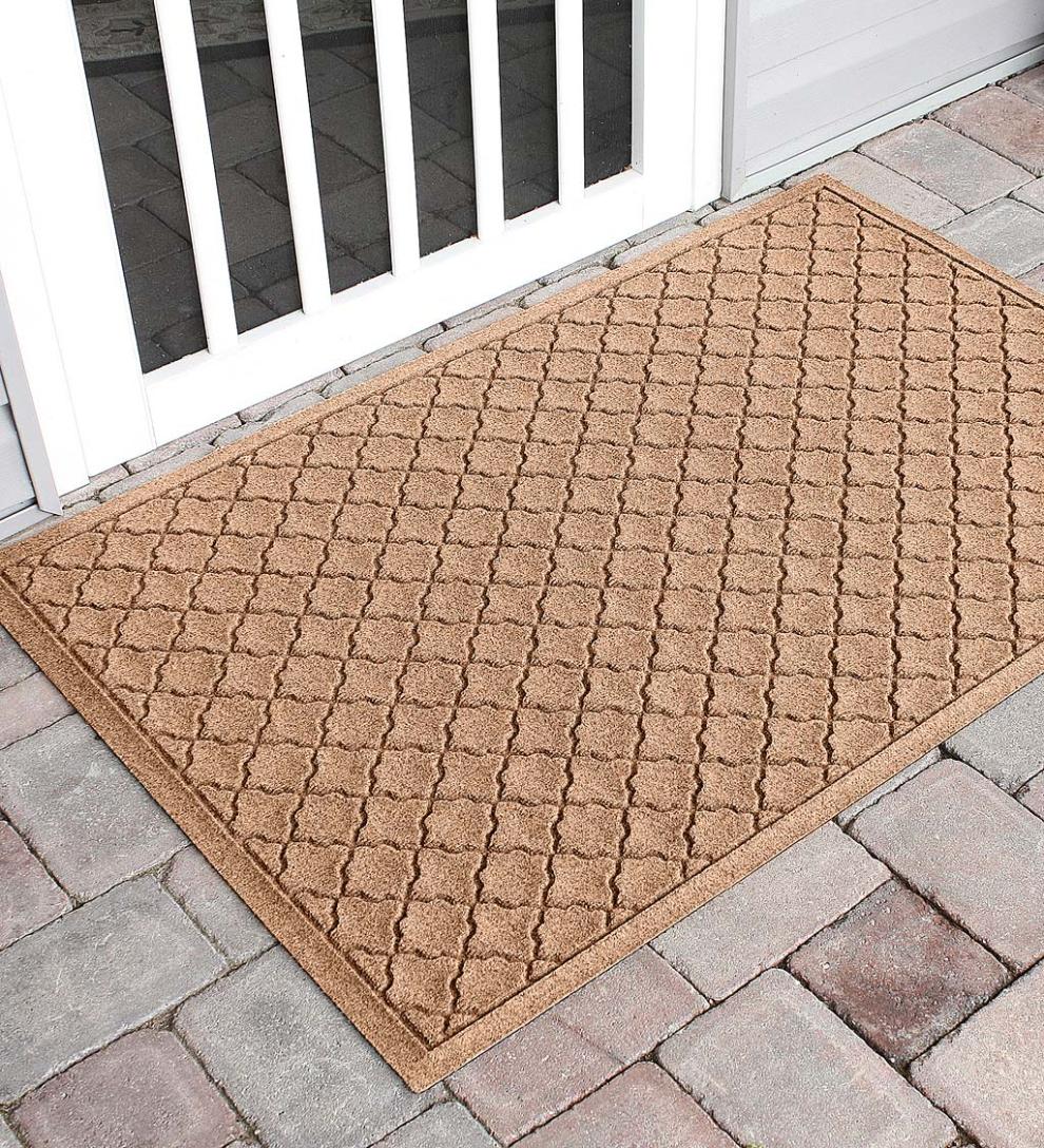 Plow & Hearth Doormats Indoor Living Waterhog Indoor/Outdoor Geometric Doormat