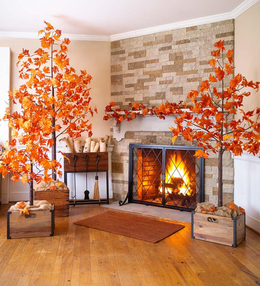 Plow & Hearth Fireplace & Mantel Décor Fireplace & Hearth Indoor/Outdoor Lighted Maple Leaf Garland With 24 Lights