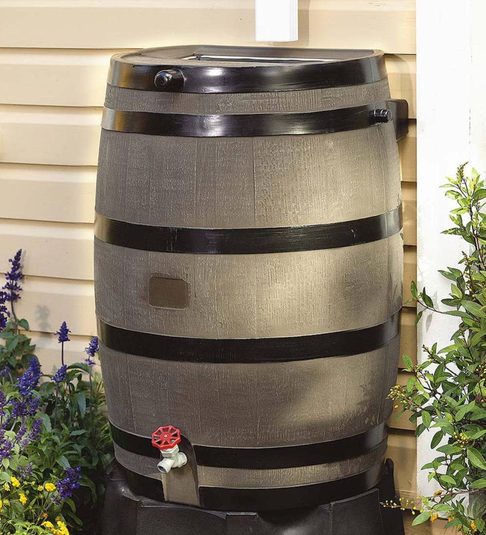 Plow & Hearth Garden Tools Yard & Garden 50-Gallon Rain Barrel With Flat Back