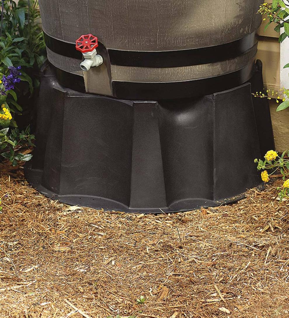 Plow & Hearth Garden Tools Yard & Garden 50-Gallon Rain Barrel With Flat Back