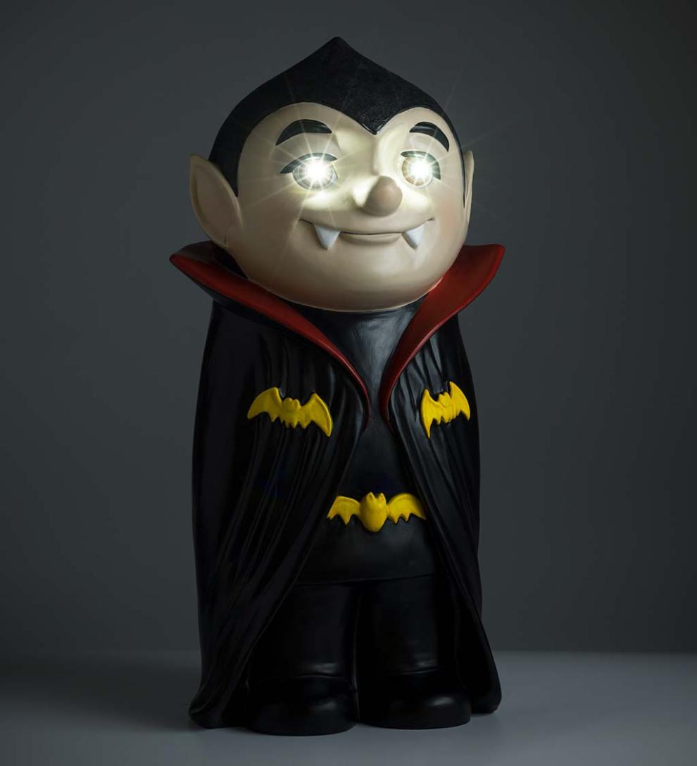 Plow & Hearth Home Accents Indoor Living Indoor/Outdoor Lighted Dracula Shorty Halloween Statue