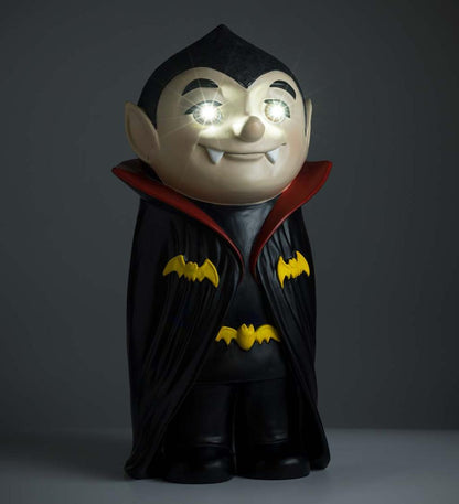 Plow & Hearth Home Accents Indoor Living Indoor/Outdoor Lighted Dracula Shorty Halloween Statue
