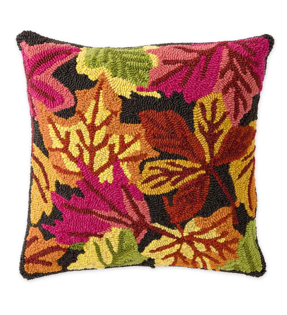 Plow & Hearth Home Accents Indoor Living Indoor/Outdoor Scattered Leaves Hand Hooked Polypropylene Throw Pillow