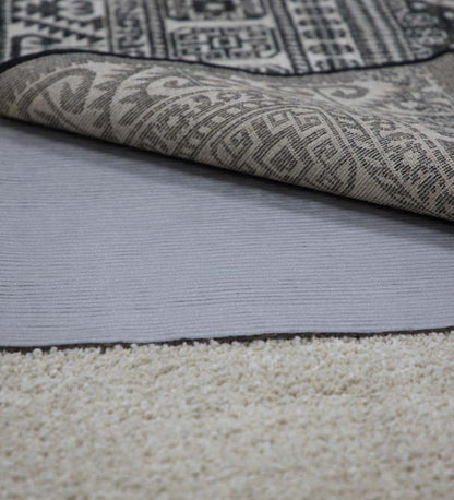 Plow & Hearth Home Accents Indoor Living Recycled Synthetic Fiber All-Surface Pet-Proof Rug Pad