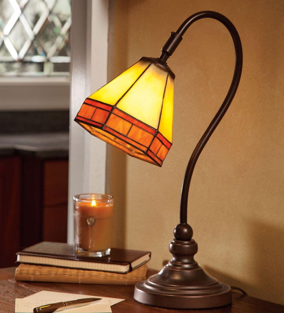 Plow & Hearth Home Office Indoor Living Tiffany-Style Stained Glass Mission Style Desk Lamp