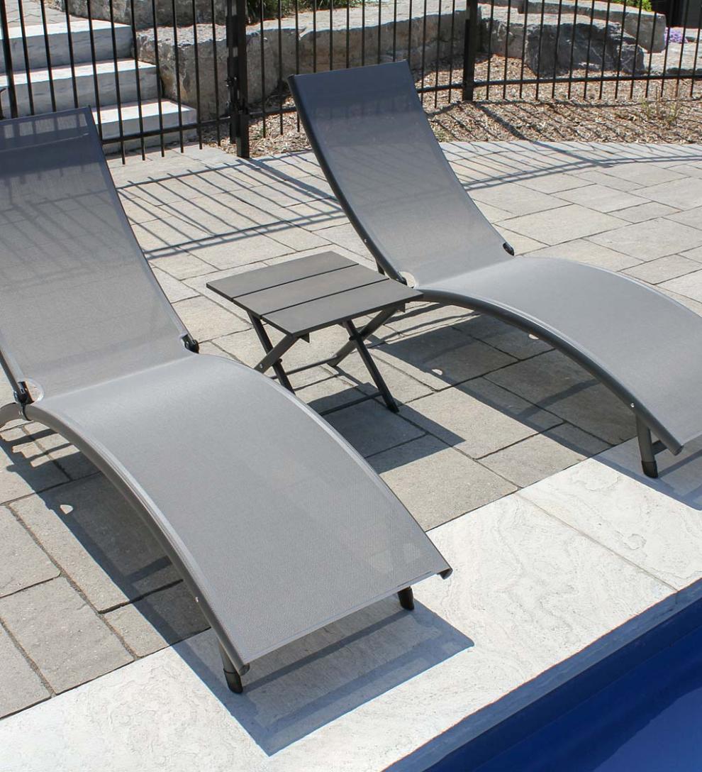 Plow & Hearth Loungers Outdoor Living Coral Springs Lounge Set - Blue Hawaii/Black Frame