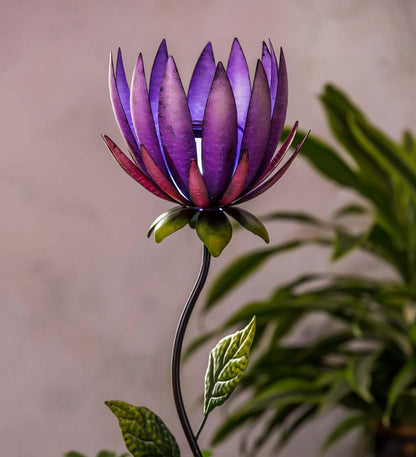 Plow & Hearth Outdoor Lamps & Lighting Outdoor Living Purple Solar Lotus Flower Garden Stake