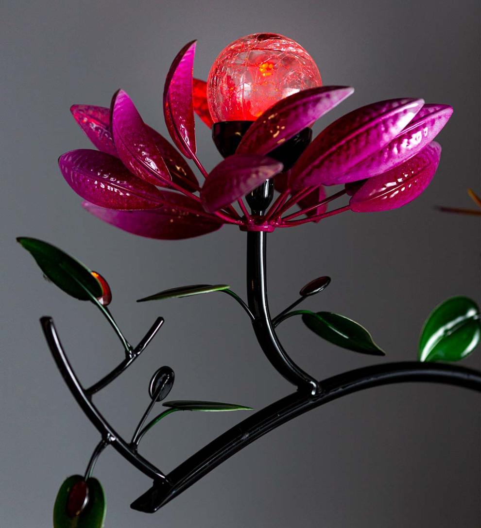 Plow & Hearth Outdoor Lamps & Lighting Outdoor Living Triple Flower Spinner With Color-Changing Solar Crackle Glass Orbs