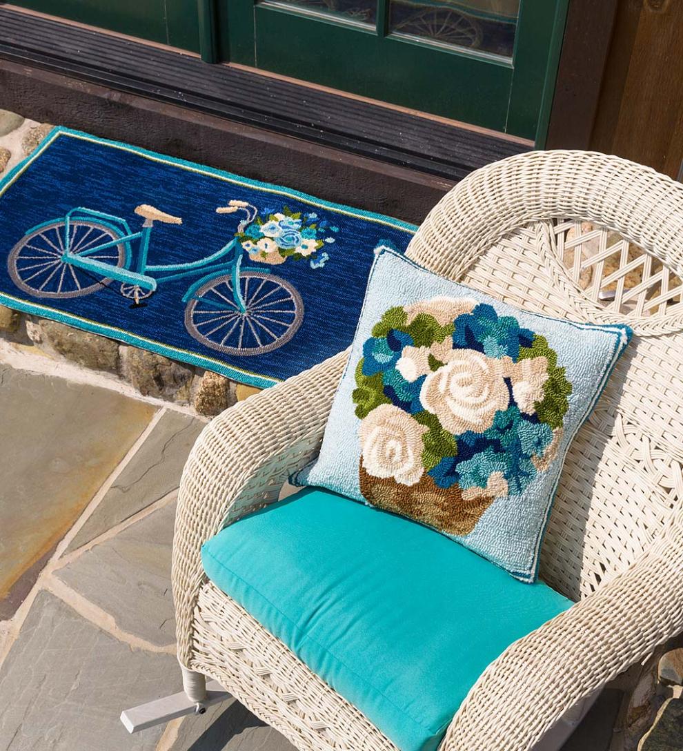 Plow & Hearth Outdoor Wicker Outdoor Living Prospect Hill Wicker Set Of Two Rocking Chairs And End Table - Driftwood