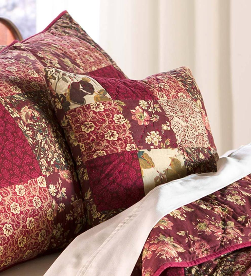 Plow & Hearth Quilts & Bedspreads Indoor Living Cranberry Floral Patchwork Quilt Set