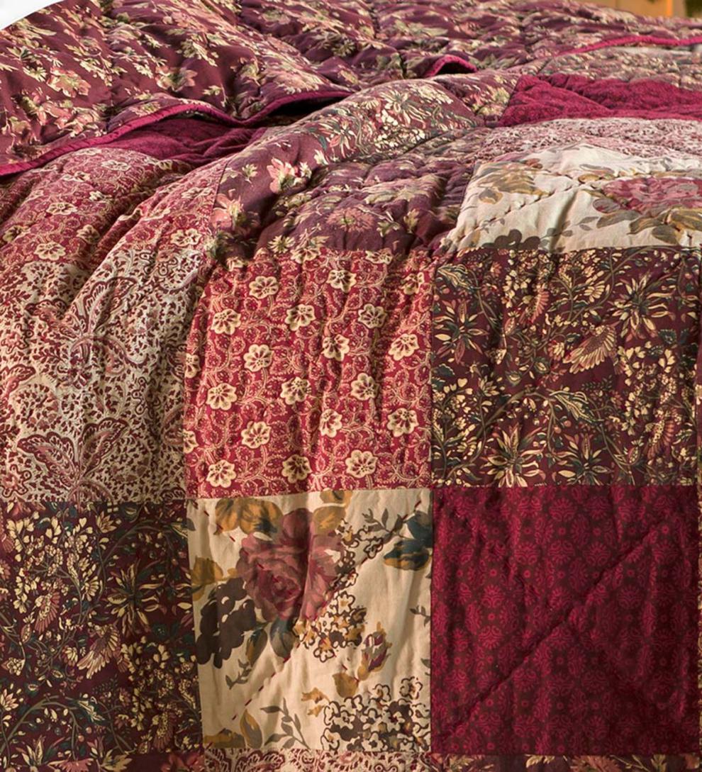 Plow & Hearth Quilts & Bedspreads Indoor Living Cranberry Floral Patchwork Quilt Set