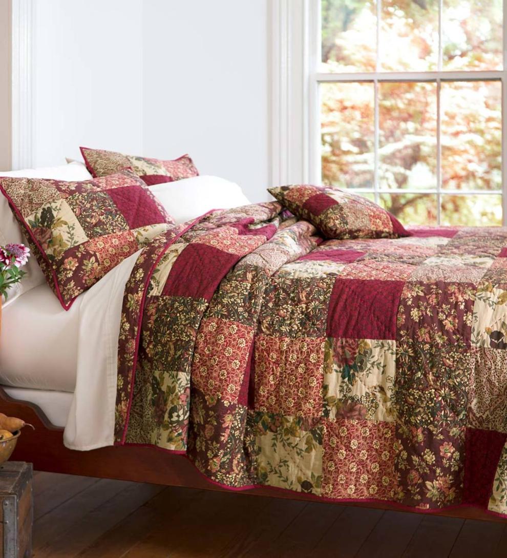 Plow & Hearth Quilts & Bedspreads Indoor Living Cranberry Floral Patchwork Quilt Set