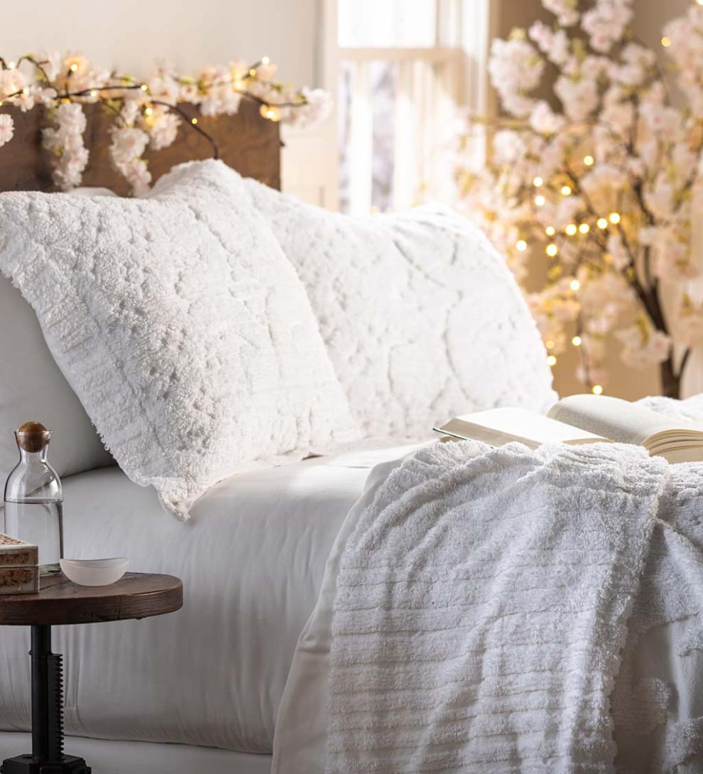 Plow & Hearth Quilts & Bedspreads Indoor Living Juliet Tufted Cotton Chenille Bedding