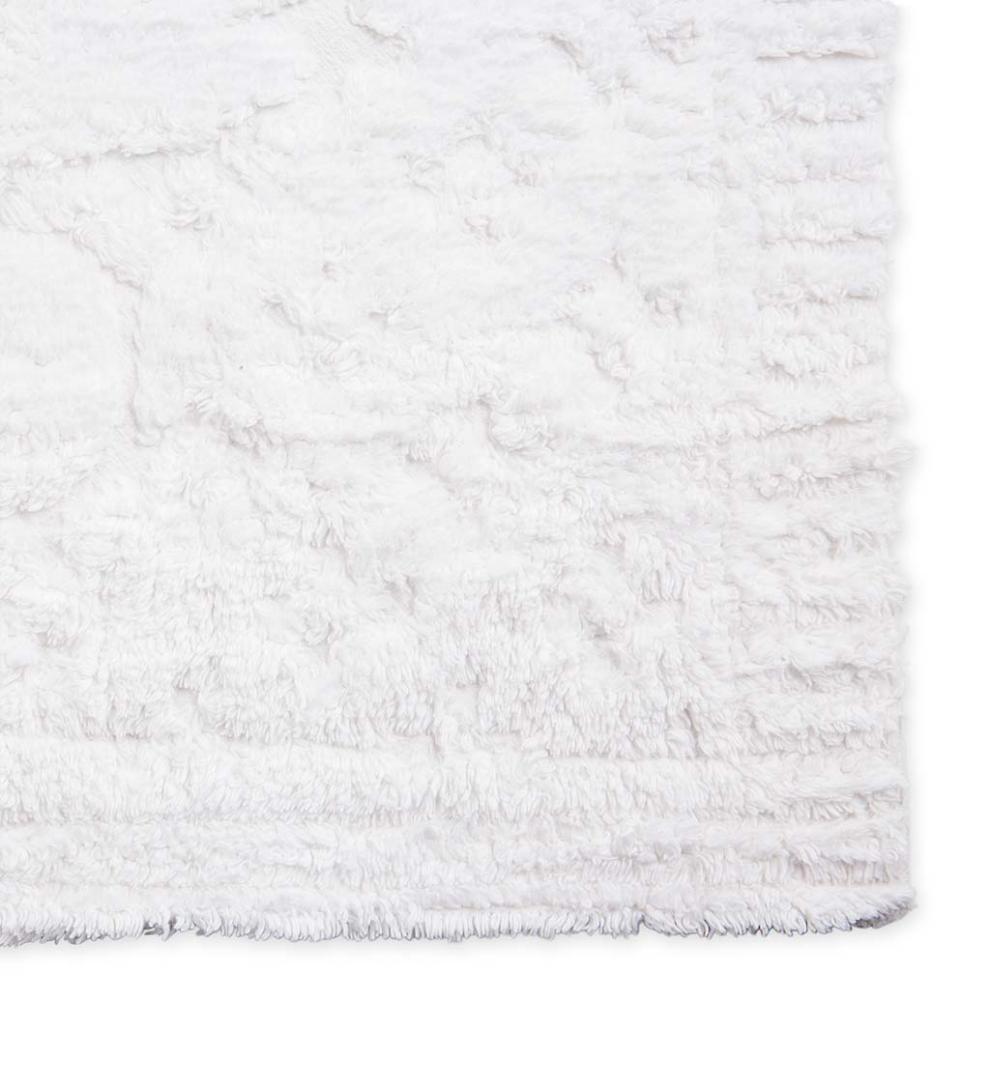 Plow & Hearth Quilts & Bedspreads Indoor Living Juliet Tufted Cotton Chenille Bedding