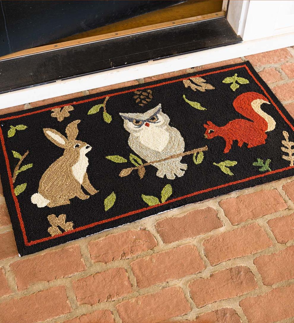 Plow & Hearth Small Accent Rugs Indoor Living Indoor/Outdoor Hooked Woodland Rug