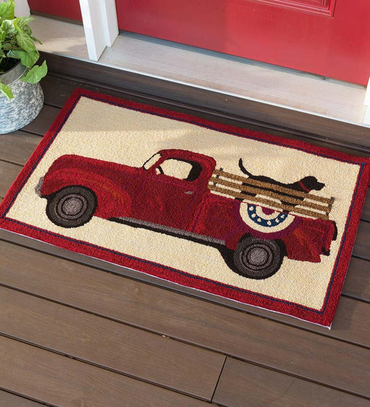 Plow & Hearth Small Accent Rugs Indoor Living Indoor/Outdoor Patriotic Pooch Hooked Polypropylene Accent Rug