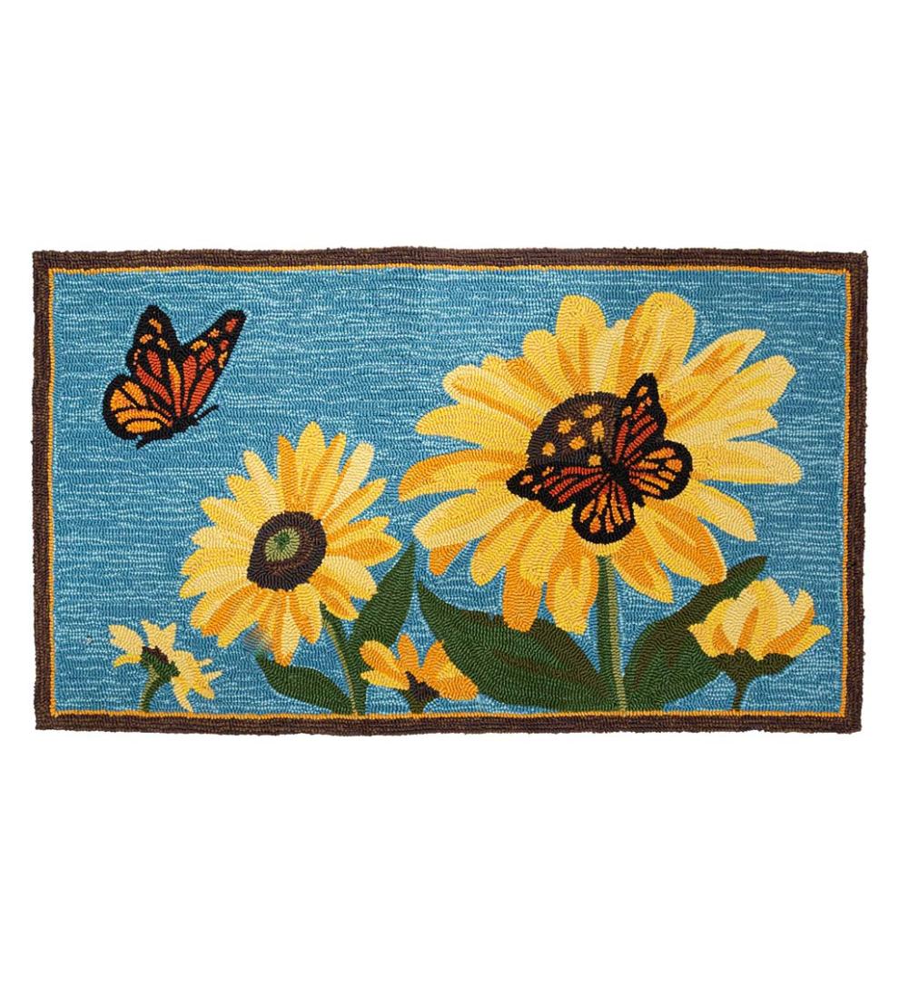 Plow & Hearth Small Accent Rugs Indoor Living Indoor/Outdoor Sunflower And Butterfly Hooked Polypropylene Accent Rug