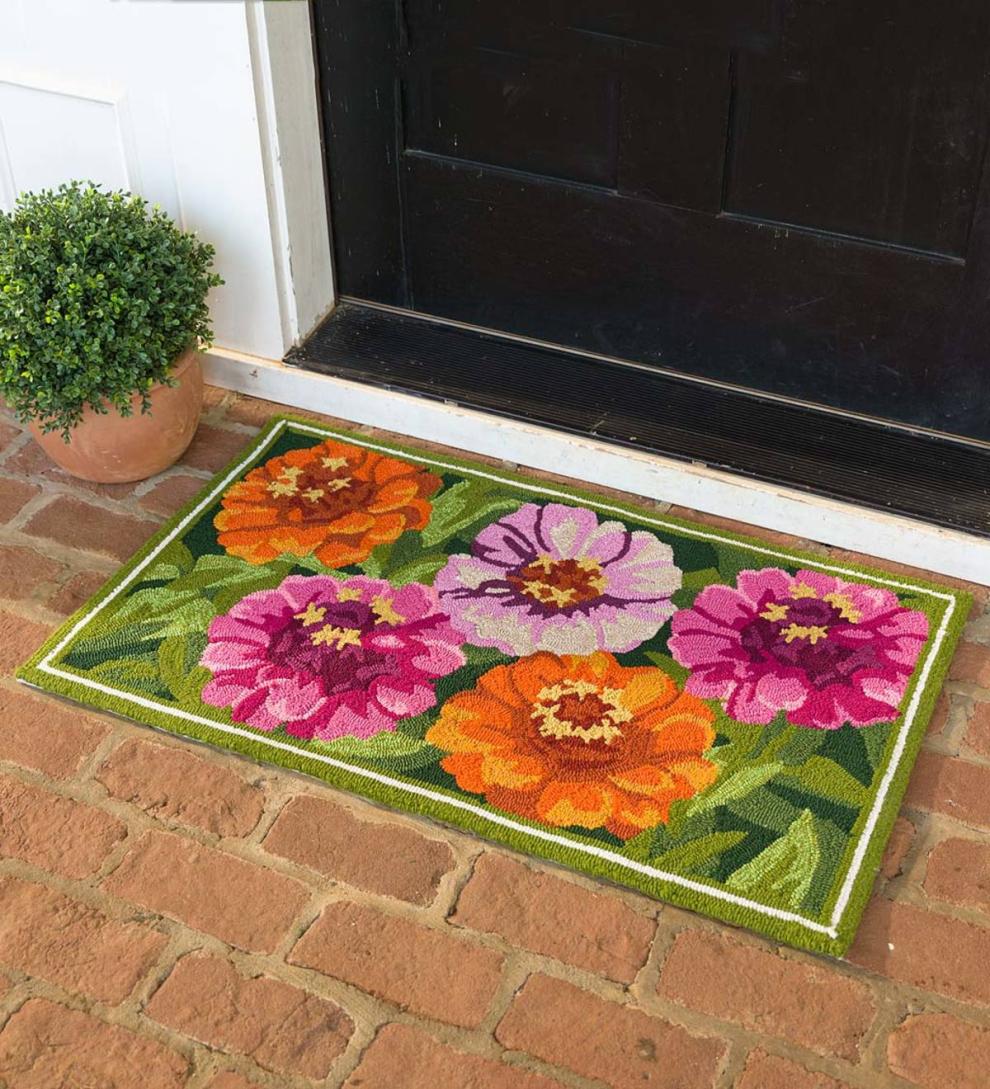 Plow & Hearth Small Accent Rugs Indoor Living Indoor/Outdoor Zinnia Hooked Polypropylene Accent Rug