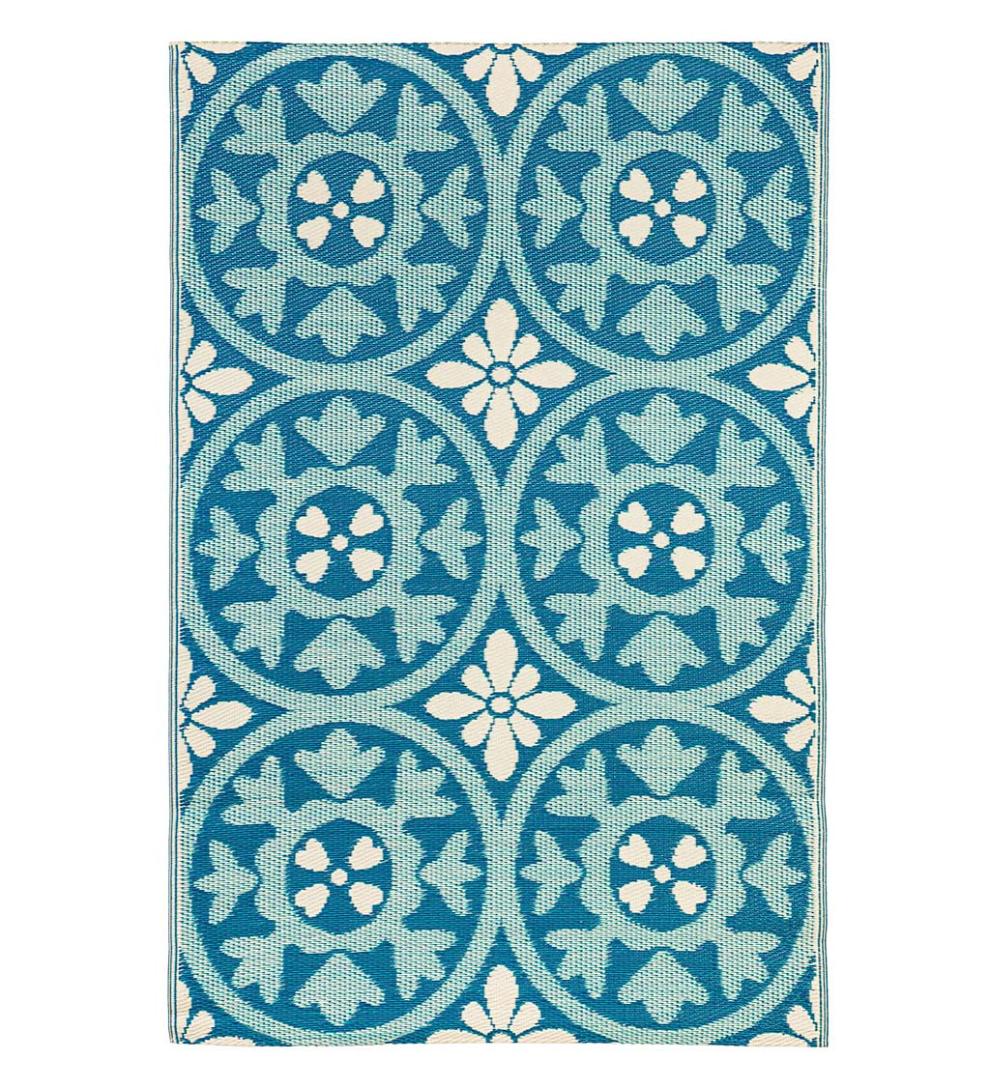 Plow & Hearth Small Accent Rugs Indoor Living Reversible Blue Medallion Indoor/Outdoor Rug