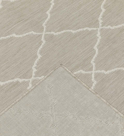 Plow & Hearth Synthetic Rugs Indoor Living Hamilton Latticework Indoor/Outdoor Rug