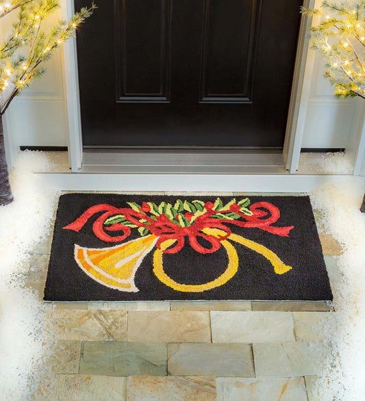 Plow & Hearth Synthetic Rugs Indoor Living Holiday French Horn Hooked Rug