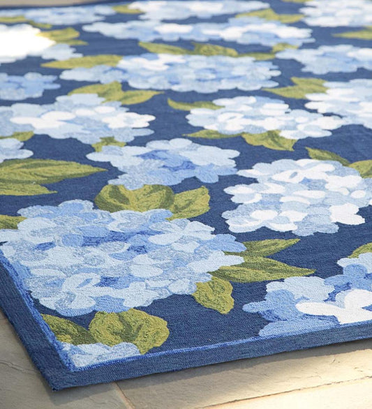 Plow & Hearth Synthetic Rugs Indoor Living Hydrangea Indoor/Outdoor Rug